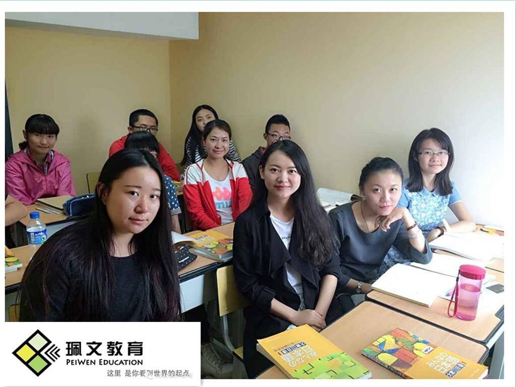 ��ѵ��˼�Ļ����Ǽ�ʵ���Ƚ�ǿ���ܰ��ҿ����߷ֺ���˼���շ���​������Ӣ�������ѵ�ĸ�ѧУ�á�