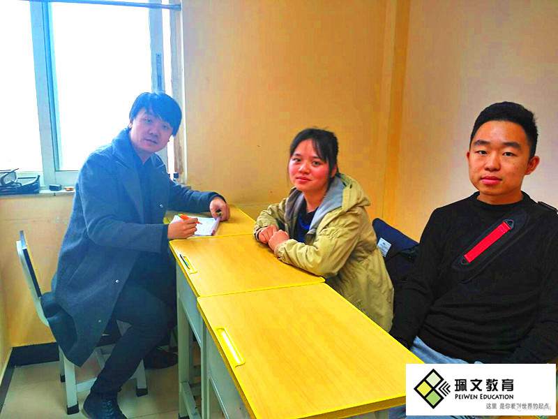 ������ѧϰ��˼��˭���Ƽ�һ���Ƚ�С�ڵ���˼��ѵ��������ʦ���桢ϸ�ġ���������ЩӢ����ѵѧУ��