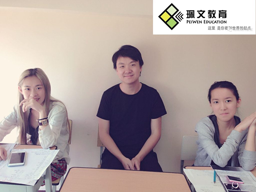 ��ѧӢ�������������Ժ�ǿ��ѧ�������ٳ���Ϯ���ԣ�˭��Ϊ��ָ��һ��������Ӣ����ѵ�У��ġ�