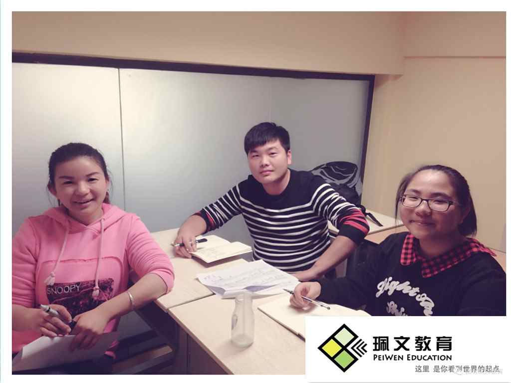 ����Ӣ��������ٶ��ڷ��ʽǿ����ѵ​�ļҿ��ԣ���һλ���Ƽ���​������������˼��ѵ��